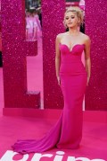 801x768, 102 KB, Lexi_Minetree_attends_the_UK_Special_Screening_for_Elle.jpg